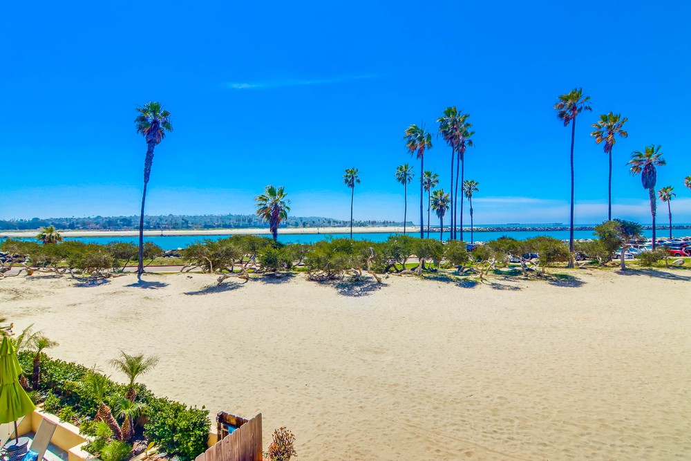 Virtual tour photo 79 of 81 for 2626 Ocean Front Walk