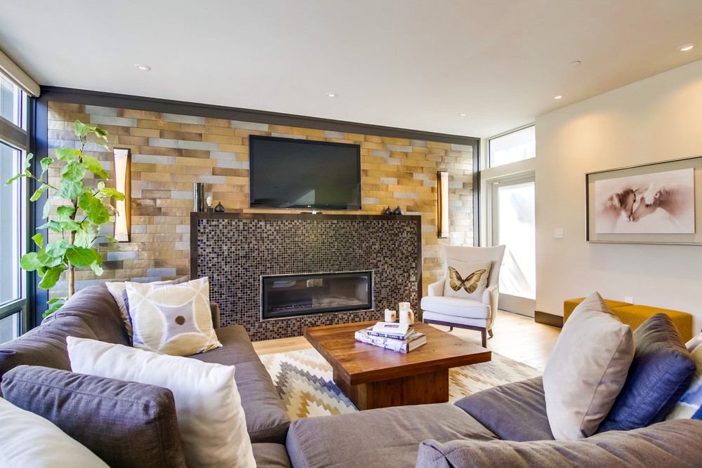 Virtual tour photo 13 of 92 for 2626 Sixth Ave #200