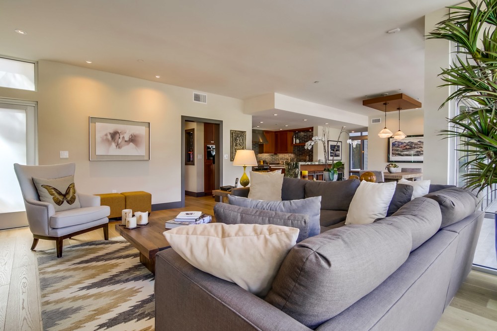 Virtual tour photo 15 of 92 for 2626 Sixth Ave #200