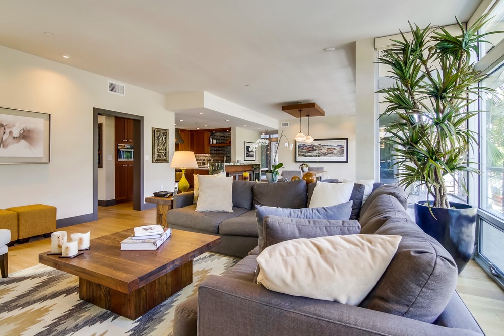 Virtual tour photo 17 of 92 for 2626 Sixth Ave #200