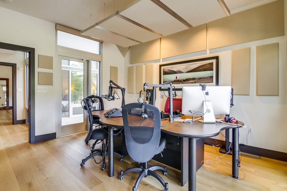 Virtual tour photo 79 of 92 for 2626 Sixth Ave #200