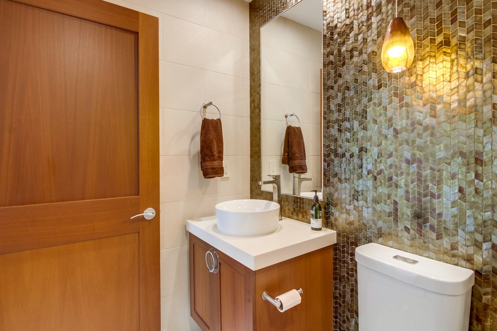 Virtual tour photo 81 of 92 for 2626 Sixth Ave #200