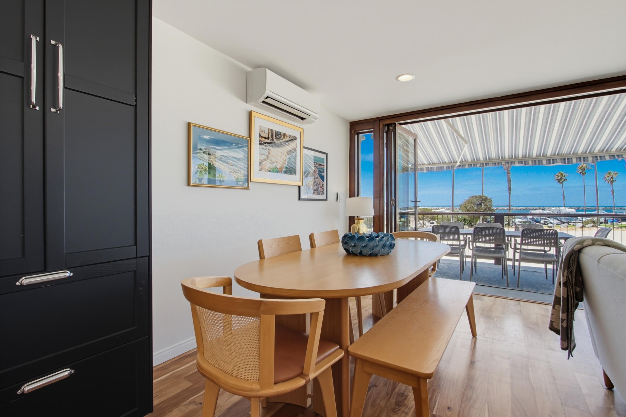 Virtual tour photo 13 of 64 for 2629 Ocean Front Walk