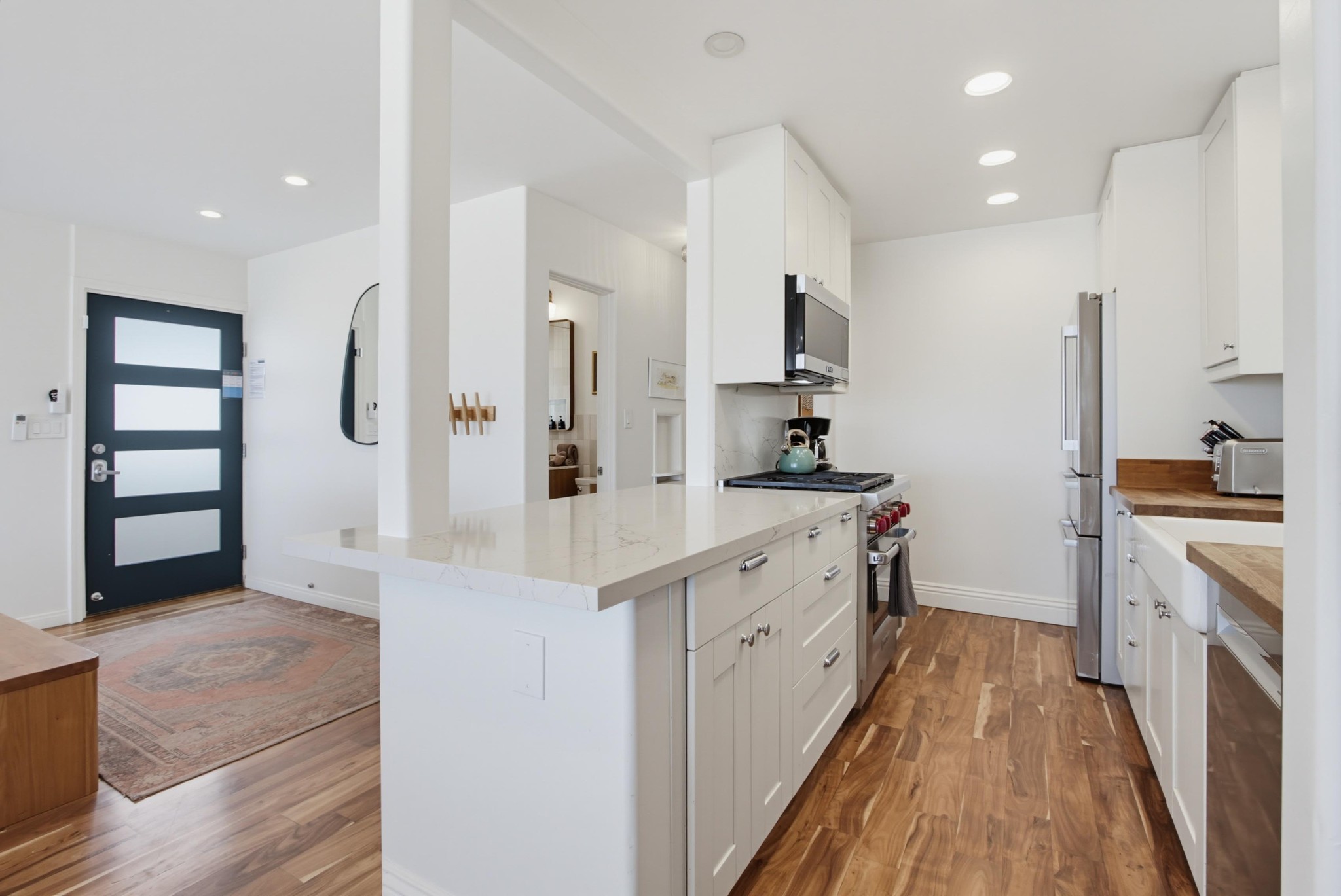 Virtual tour photo 16 of 64 for 2629 Ocean Front Walk