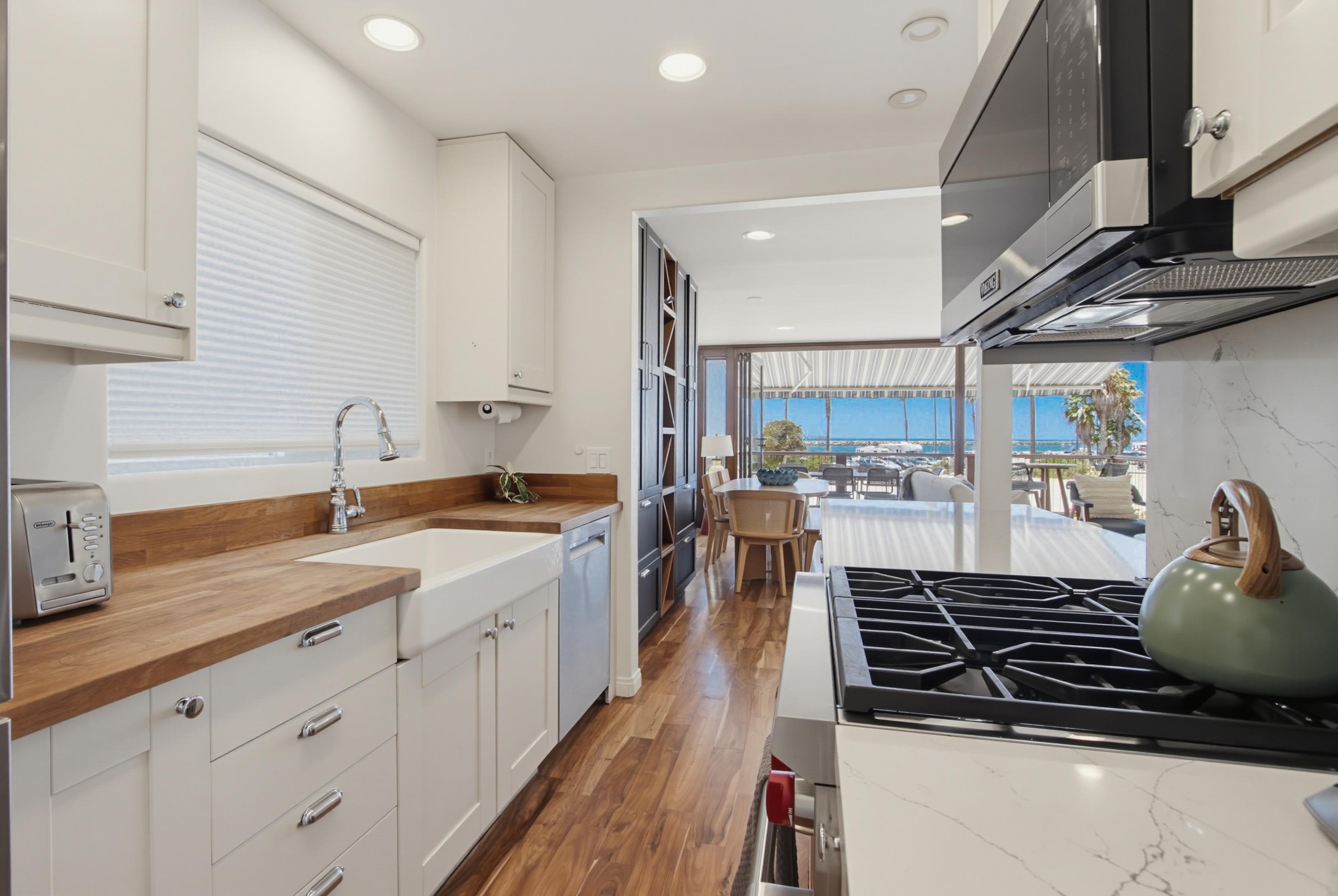 Virtual tour photo 19 of 64 for 2629 Ocean Front Walk