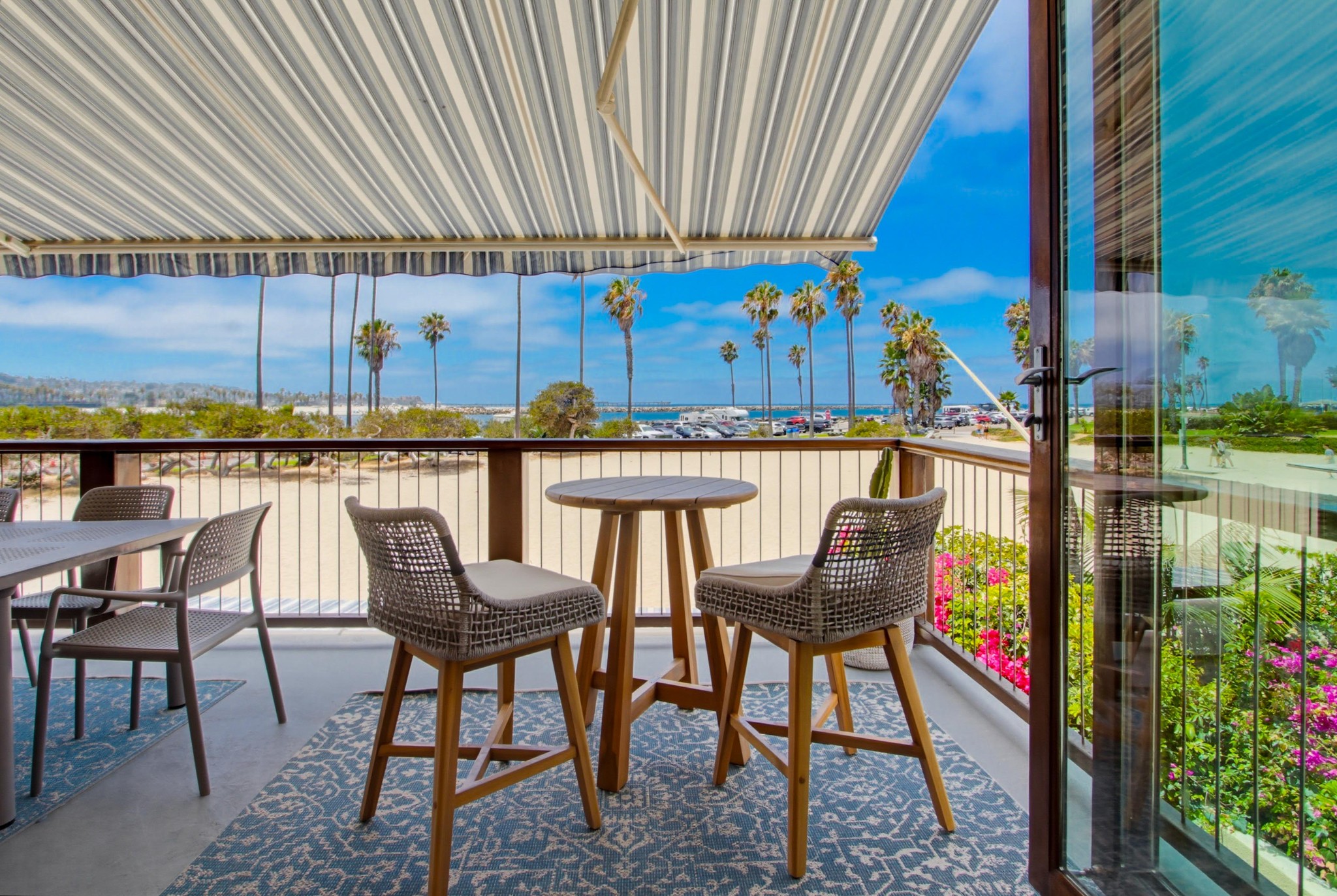 Virtual tour photo 23 of 64 for 2629 Ocean Front Walk