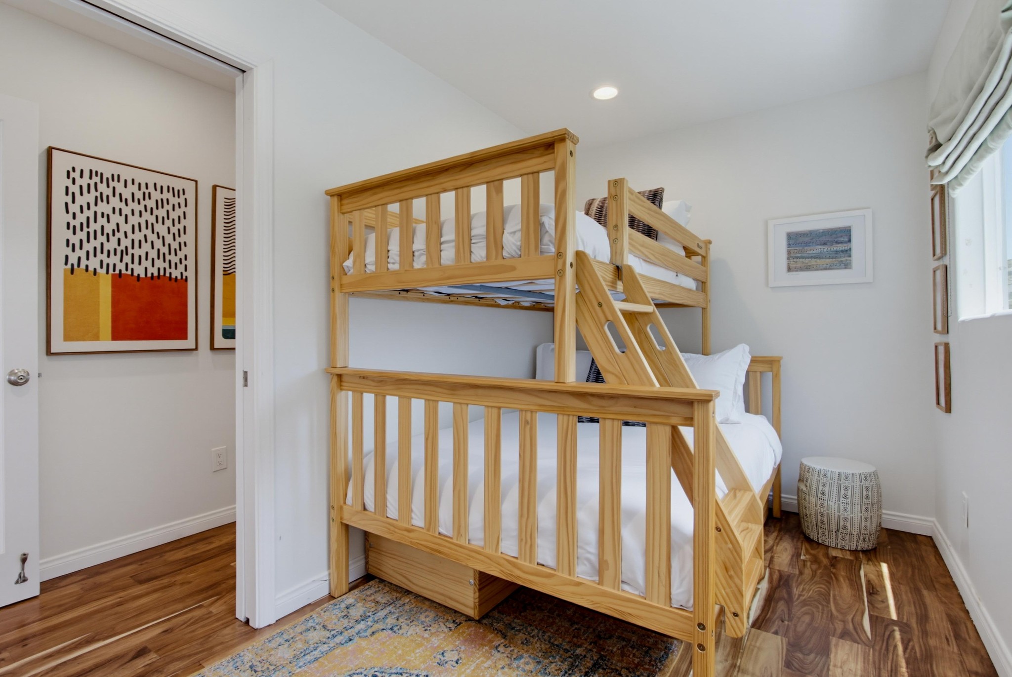 Virtual tour photo 33 of 64 for 2629 Ocean Front Walk