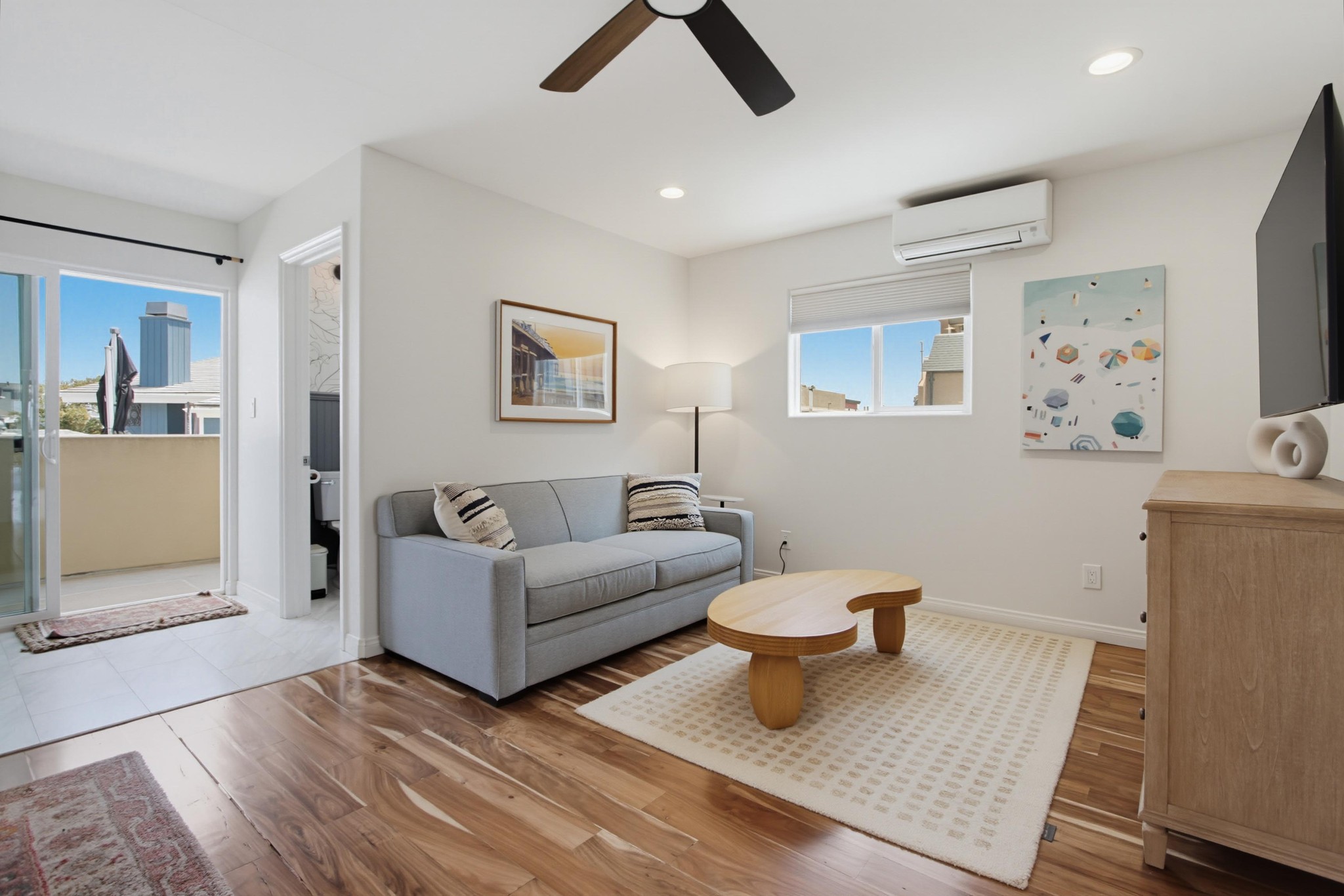 Virtual tour photo 35 of 64 for 2629 Ocean Front Walk