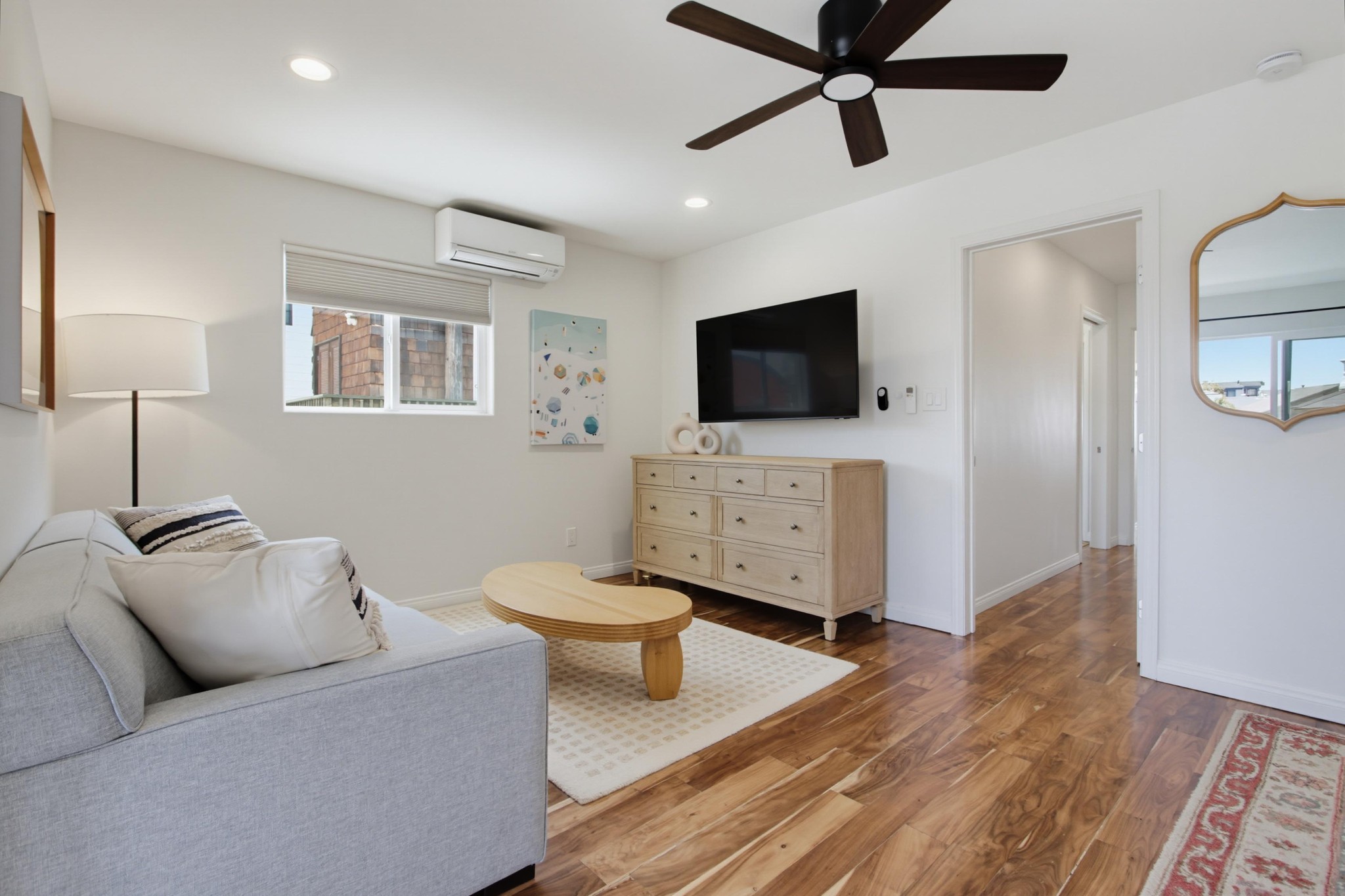 Virtual tour photo 36 of 64 for 2629 Ocean Front Walk