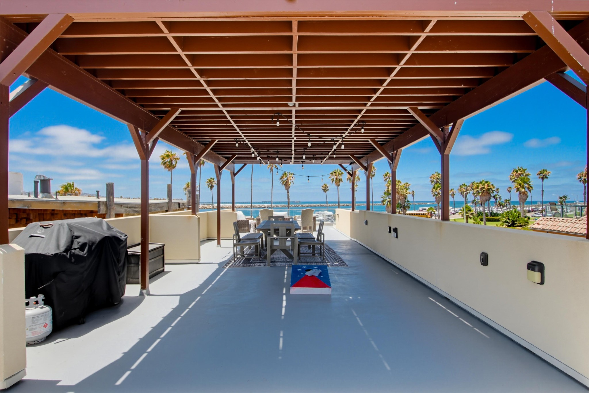 Virtual tour photo 47 of 64 for 2629 Ocean Front Walk