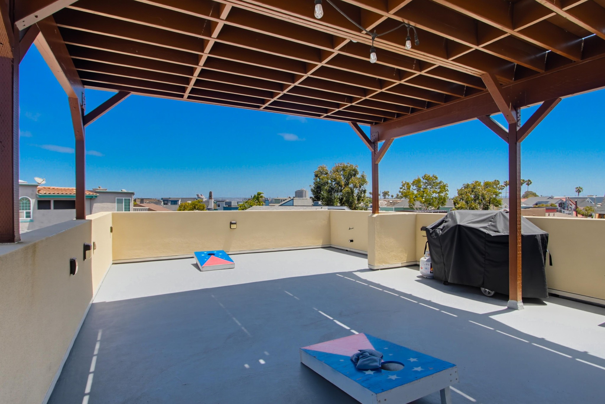Virtual tour photo 48 of 64 for 2629 Ocean Front Walk