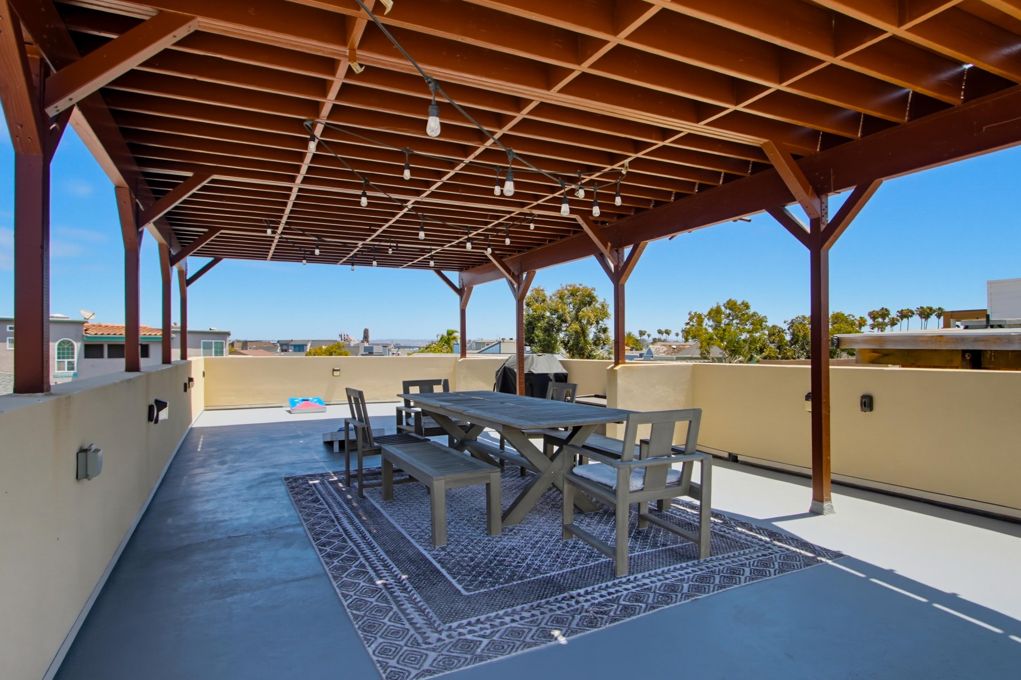 Virtual tour photo 51 of 64 for 2629 Ocean Front Walk