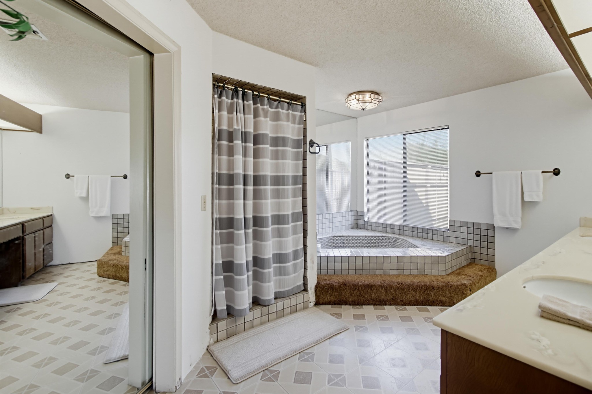 Virtual tour photo 67 of 84 for 2629 Via Dieguenos