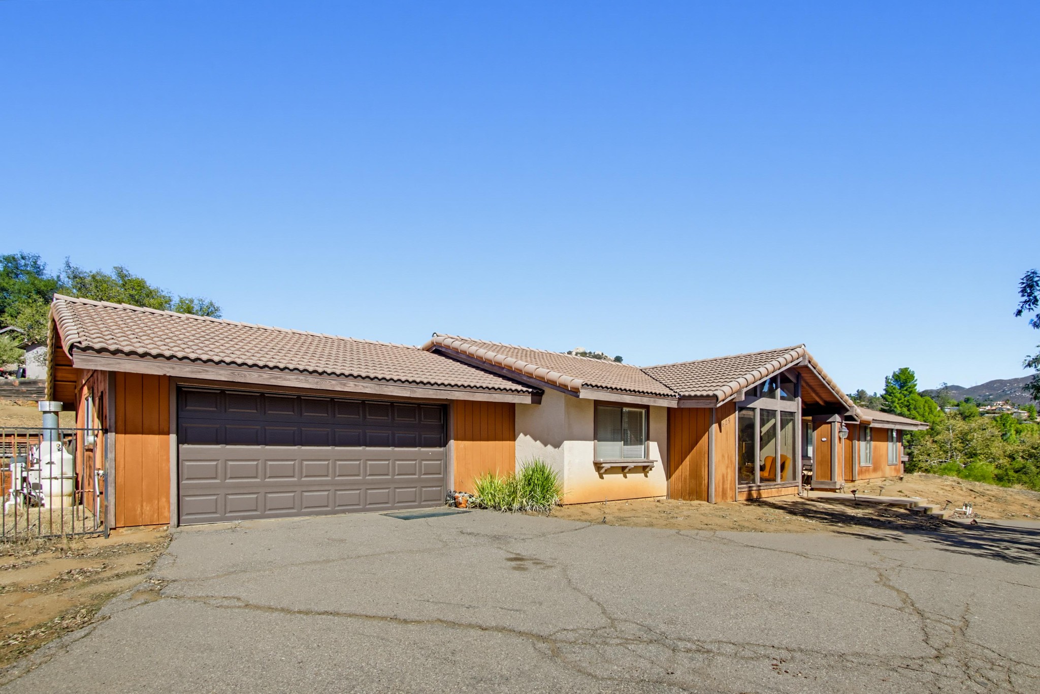 Virtual tour photo 5 of 47 for 2629 Via Dieguenos