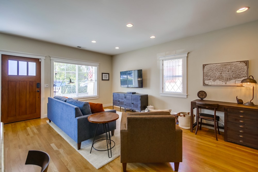 Virtual tour photo 15 of 61 for 2631 Montclair St