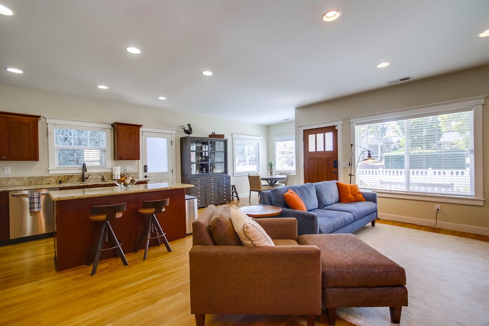 Virtual tour photo 17 of 61 for 2631 Montclair St