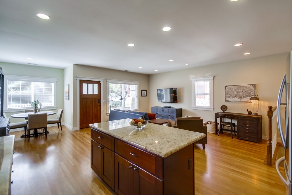 Virtual tour photo 25 of 61 for 2631 Montclair St