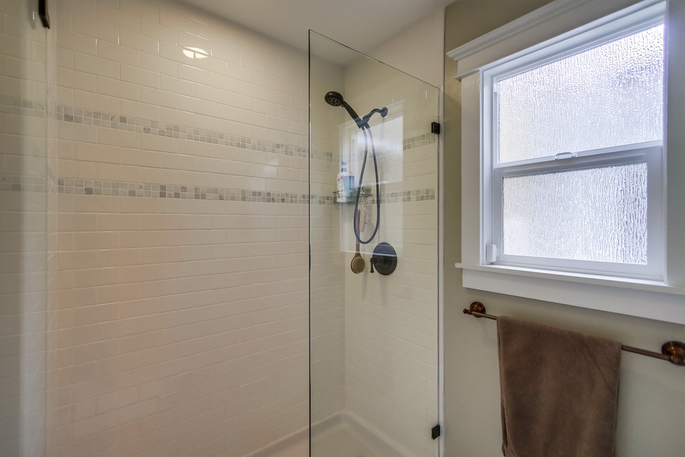 Virtual tour photo 31 of 61 for 2631 Montclair St