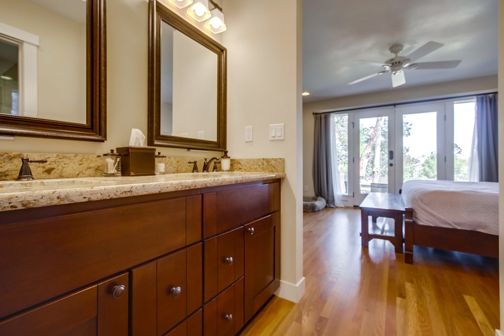 Virtual tour photo 32 of 61 for 2631 Montclair St