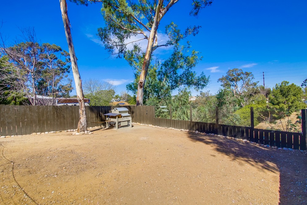 Virtual tour photo 48 of 61 for 2631 Montclair St