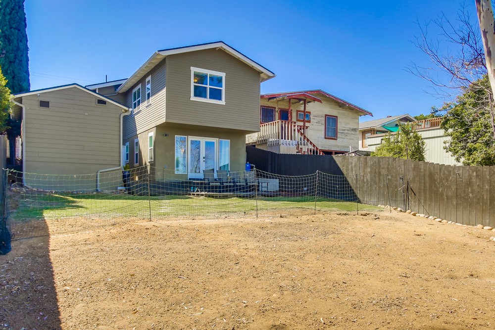 Virtual tour photo 52 of 61 for 2631 Montclair St