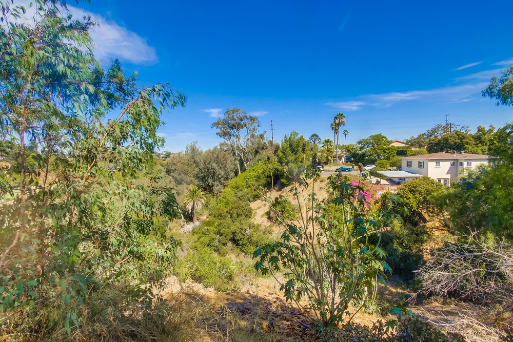 Virtual tour photo 56 of 61 for 2631 Montclair St