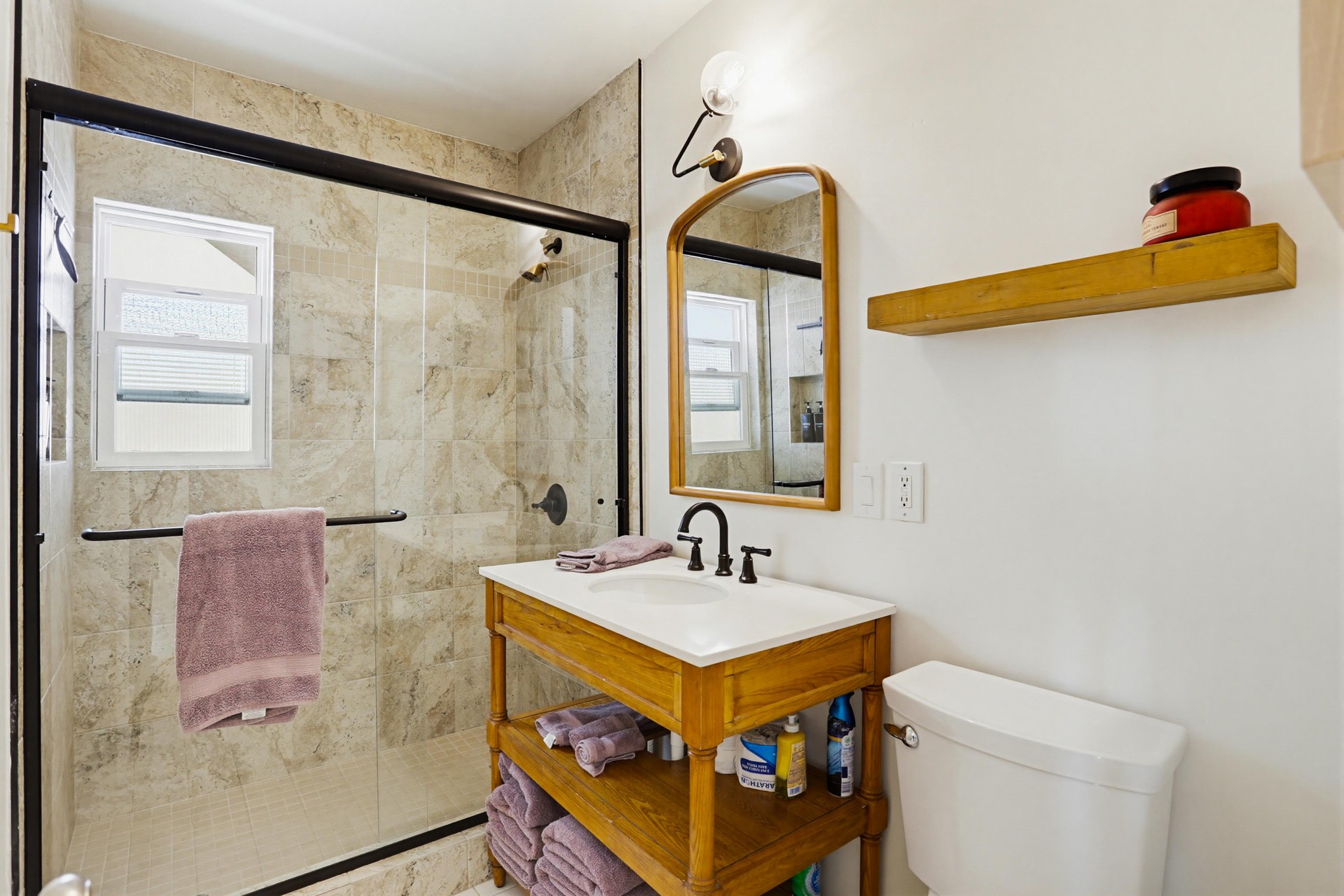 Virtual tour photo 23 of 35 for 2631 Ocean Front Walk