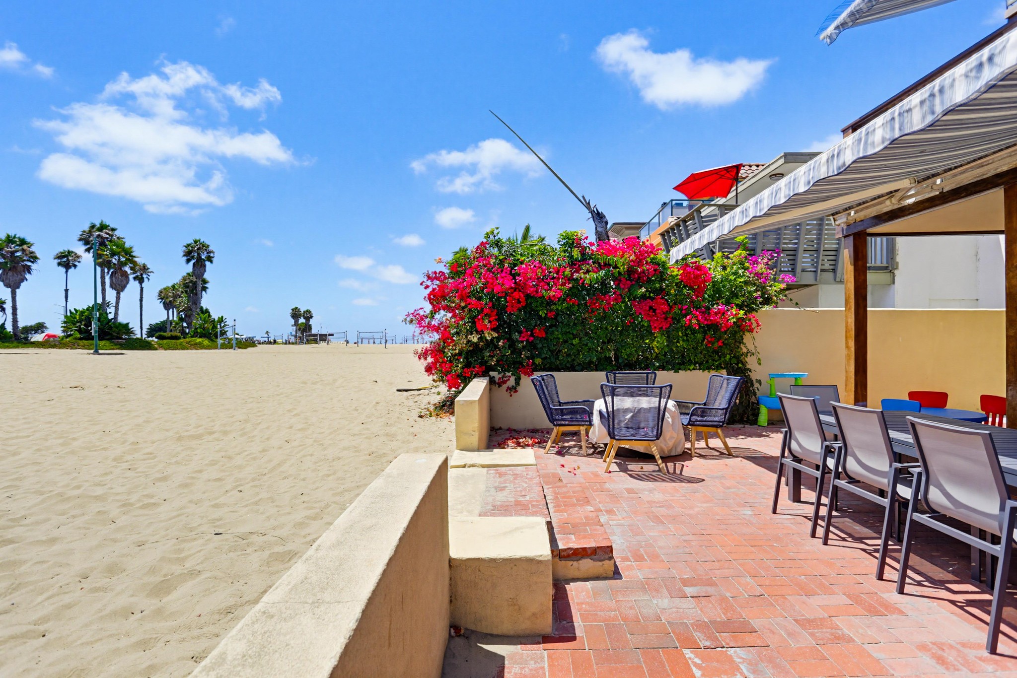 Virtual tour photo 28 of 35 for 2631 Ocean Front Walk