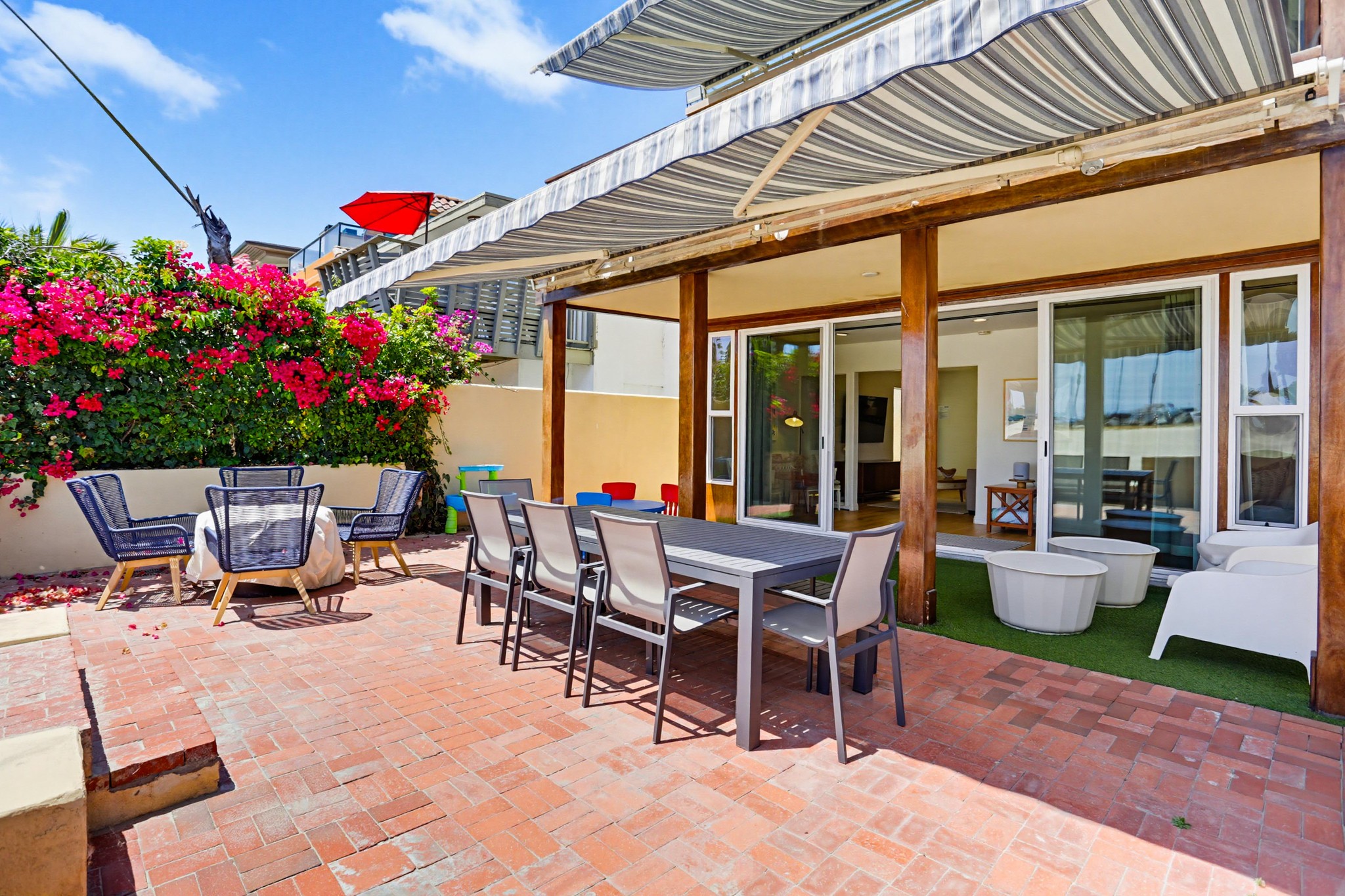 Virtual tour photo 29 of 35 for 2631 Ocean Front Walk