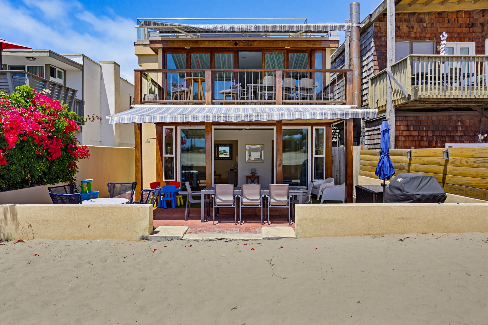 Virtual tour photo 30 of 35 for 2631 Ocean Front Walk