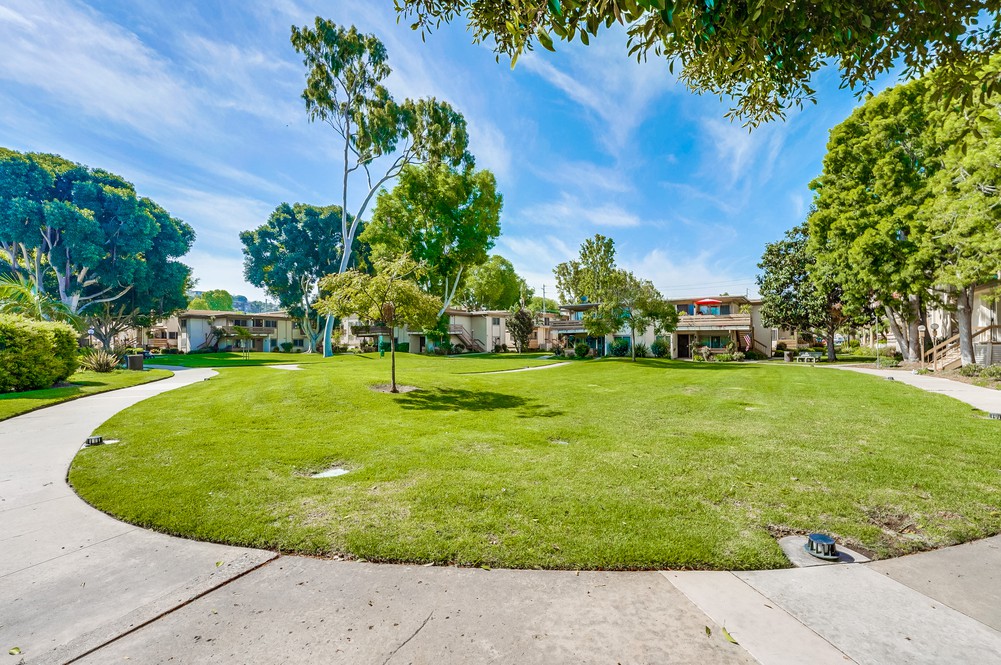 Virtual tour photo 14 of 51 for 2636 Worden St