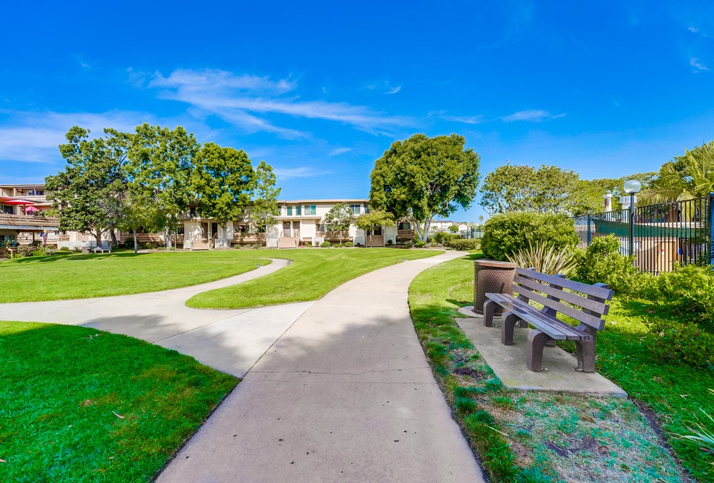 Virtual tour photo 16 of 51 for 2636 Worden St