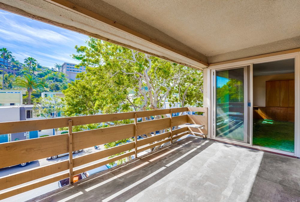 Virtual tour photo 39 of 51 for 2636 Worden St