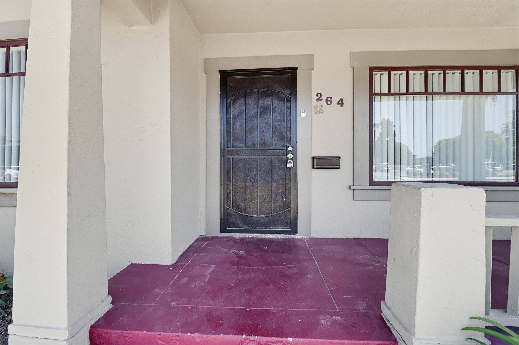 Virtual tour photo 8 of 33 for 264 E St