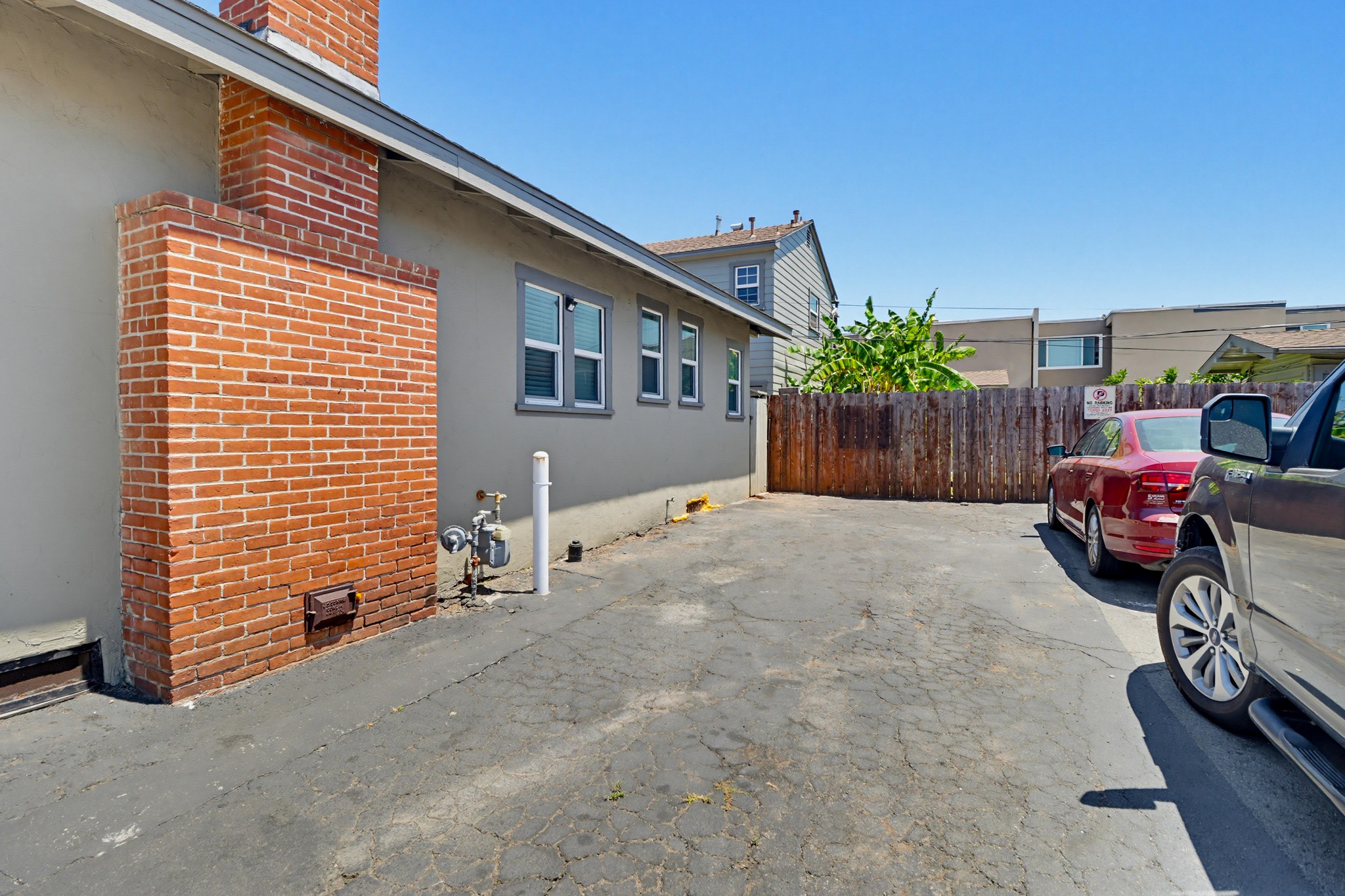 Virtual tour photo 32 of 33 for 264 E St