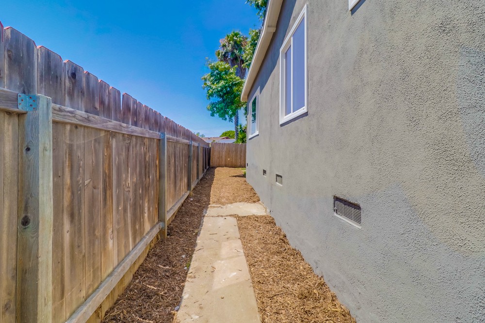 Virtual tour photo 49 of 51 for 2642 Homedale St