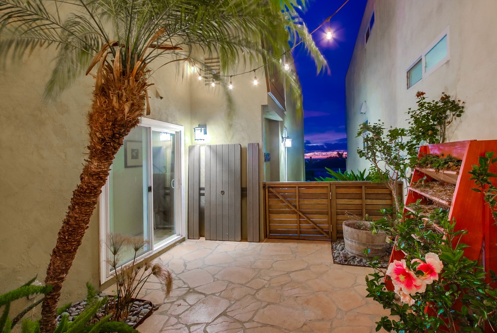 Virtual tour photo 82 of 114 for 2649 Hartford St