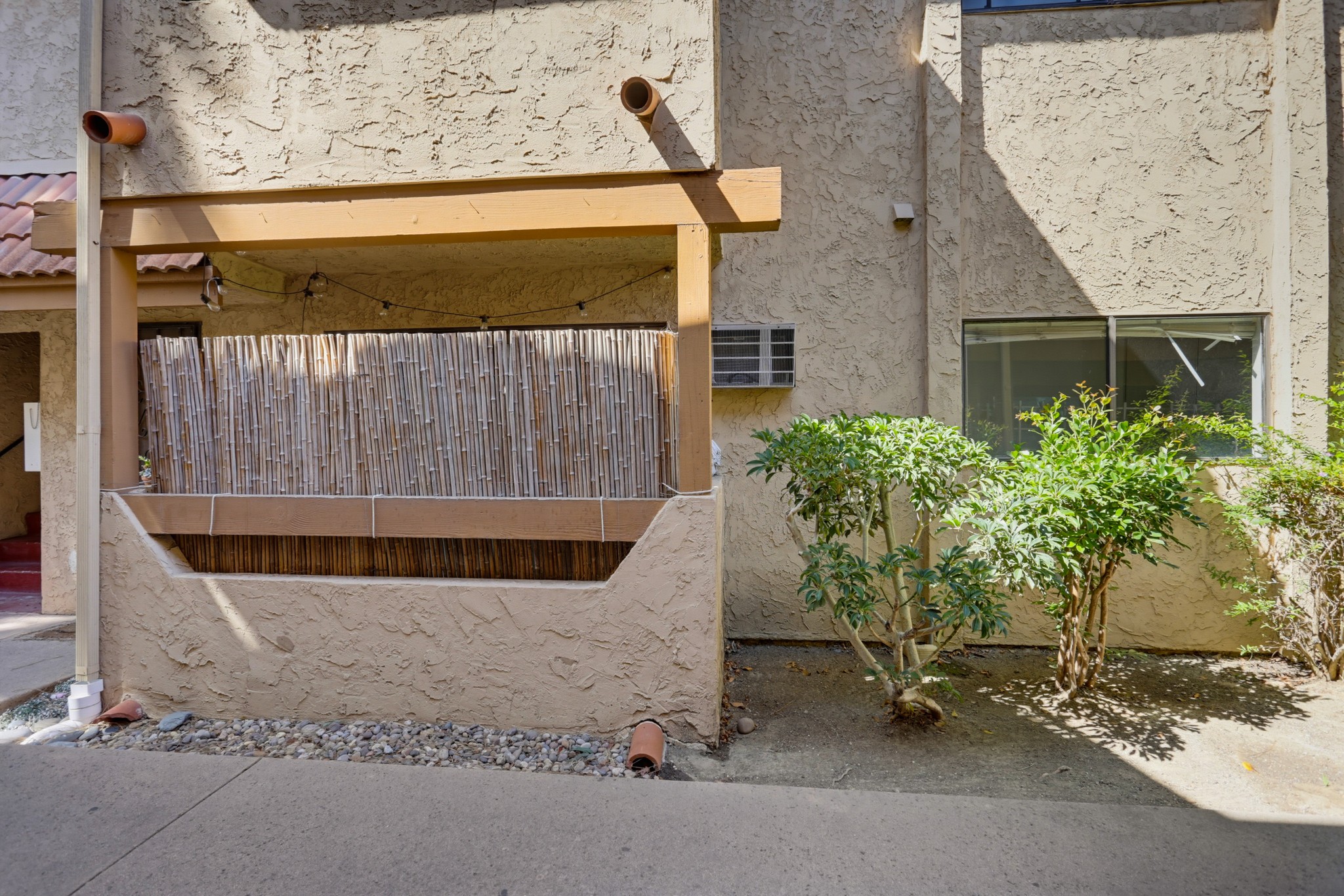 Virtual tour photo 3 of 26 for 265 Loma Alta Dr Unit B1