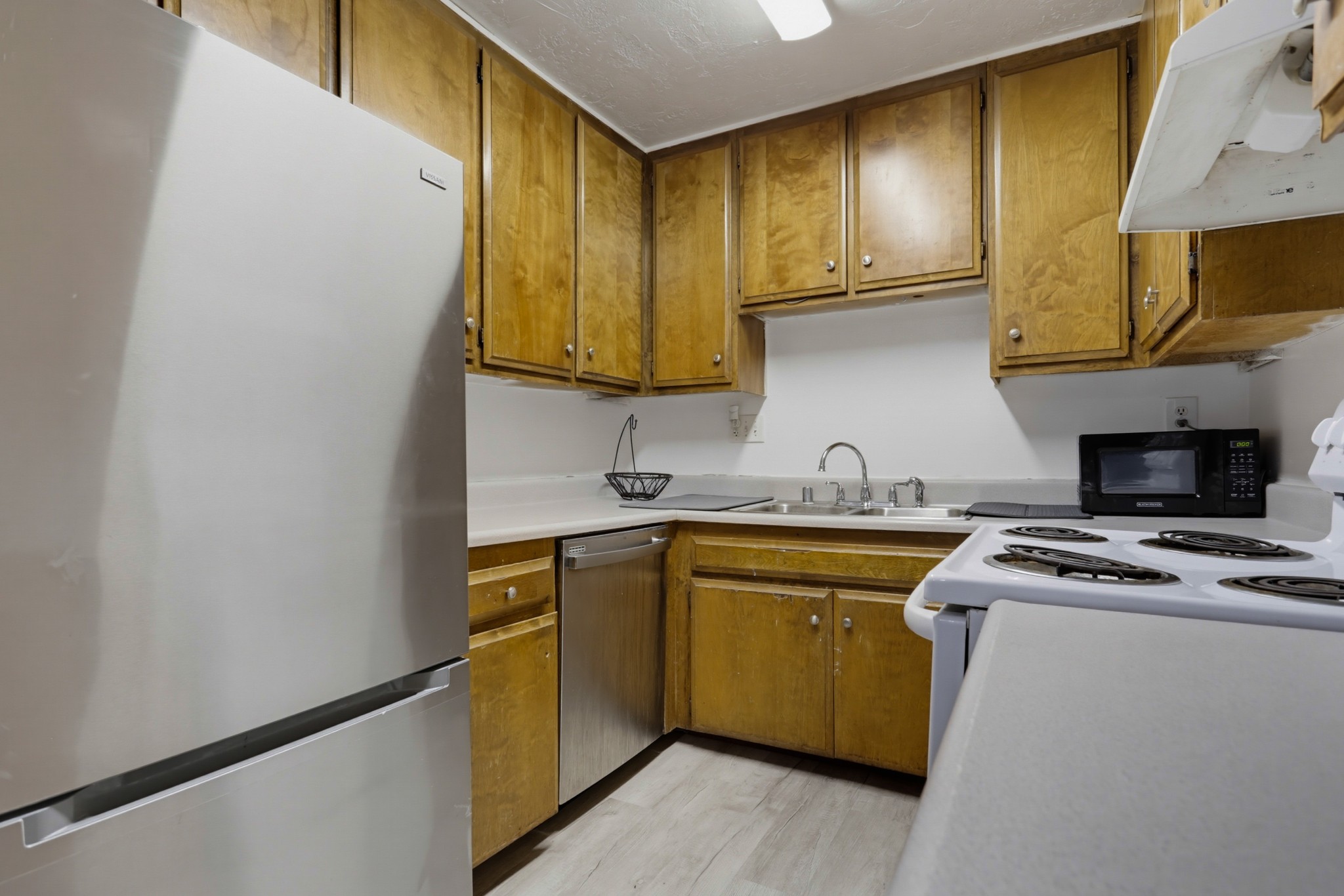 Virtual tour photo 13 of 26 for 265 Loma Alta Dr Unit B1