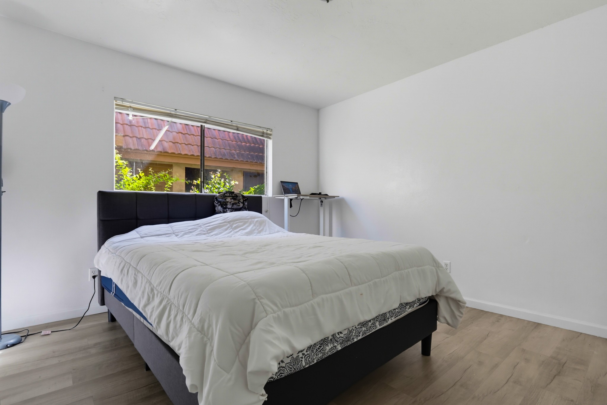 Virtual tour photo 17 of 26 for 265 Loma Alta Dr Unit B1