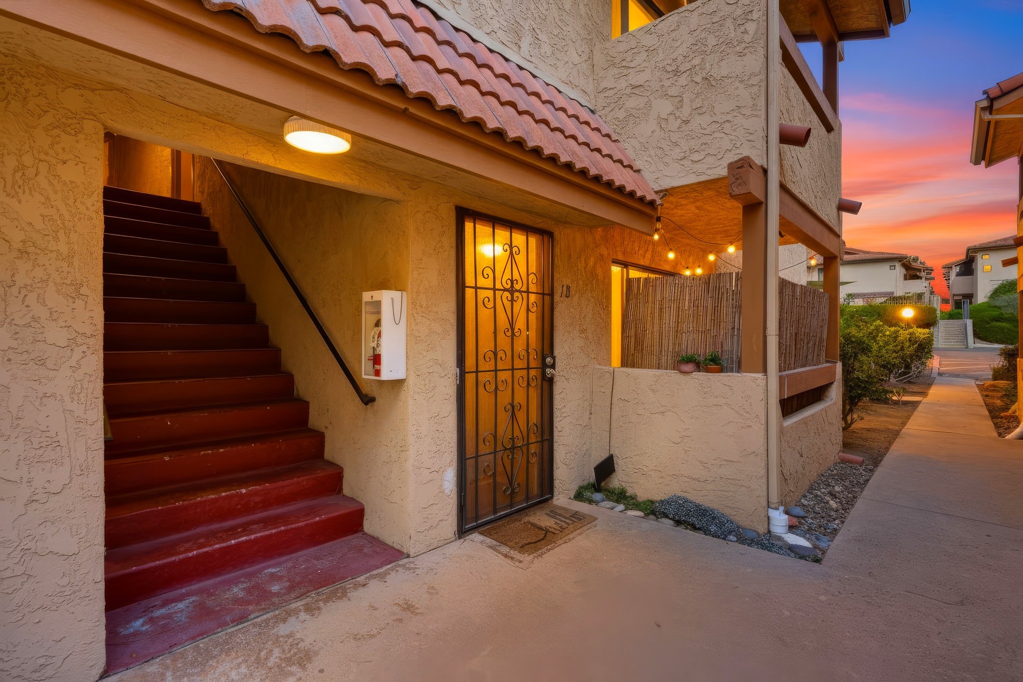 Virtual tour photo 26 of 26 for 265 Loma Alta Dr Unit B1