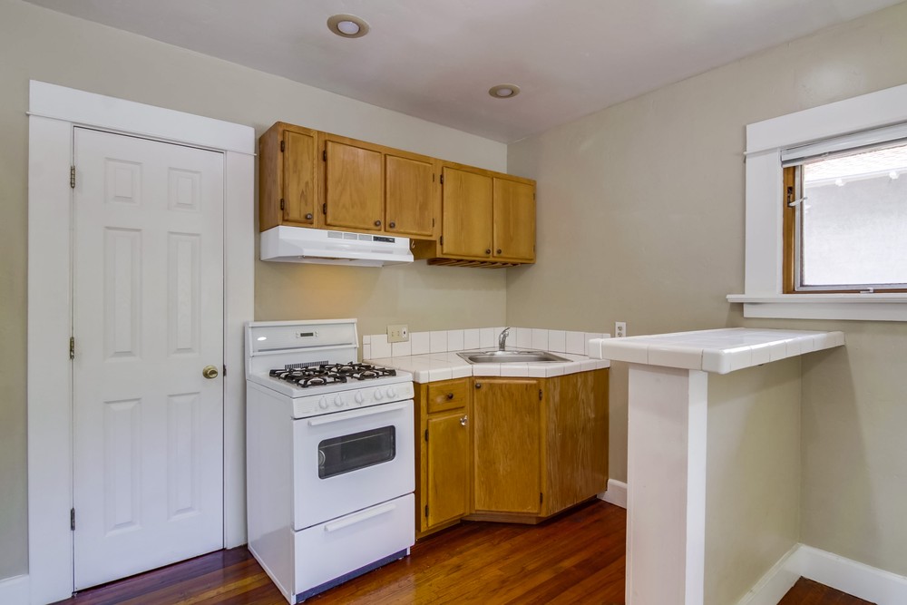 Virtual tour photo 13 of 33 for 2650 2nd Ave
