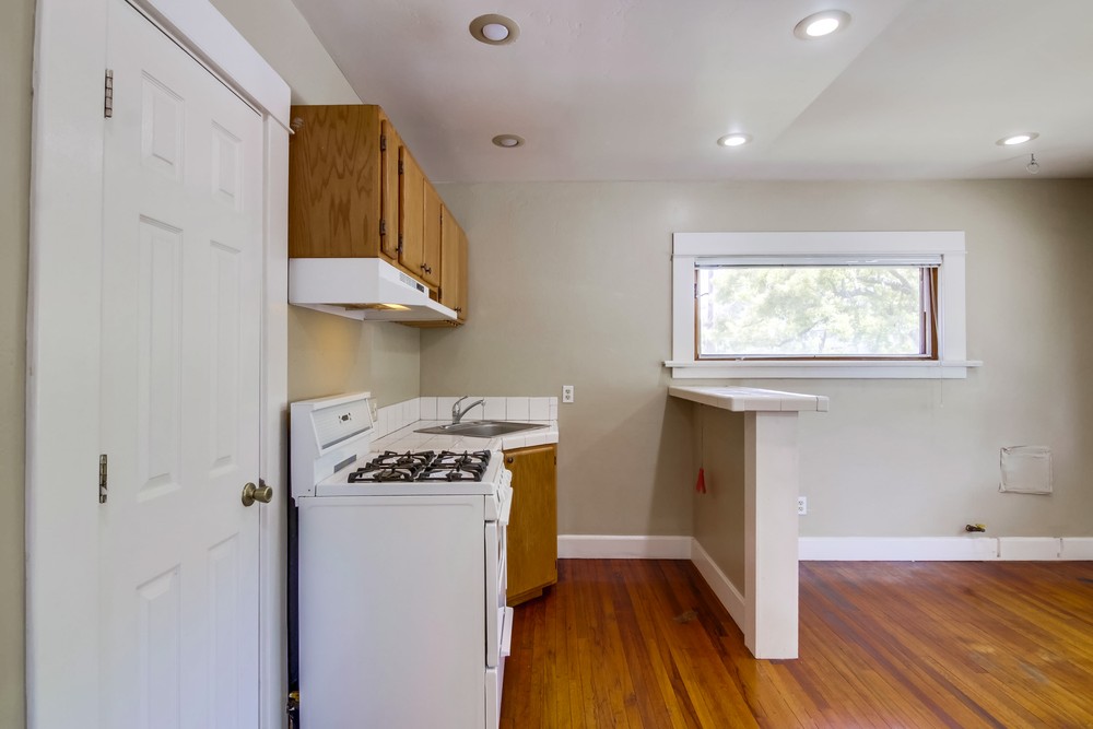 Virtual tour photo 15 of 33 for 2650 2nd Ave