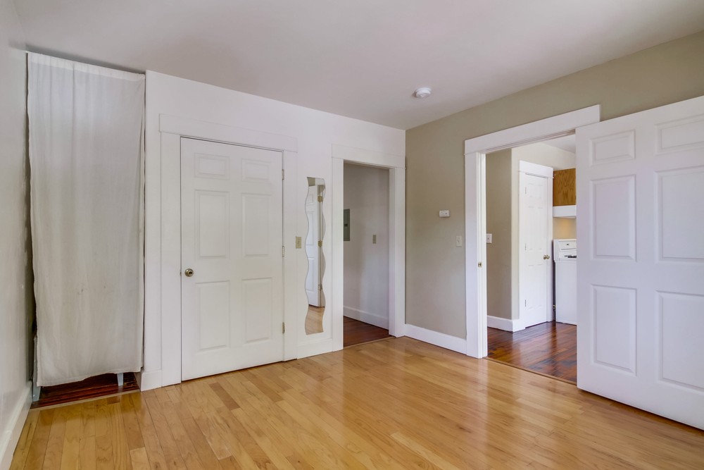 Virtual tour photo 19 of 33 for 2650 2nd Ave