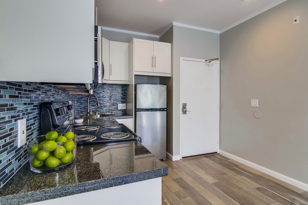Virtual tour photo 16 of 27 for 2650 Broadway #103