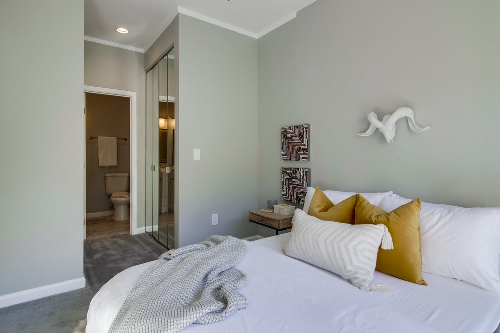 Virtual tour photo 22 of 27 for 2650 Broadway #103