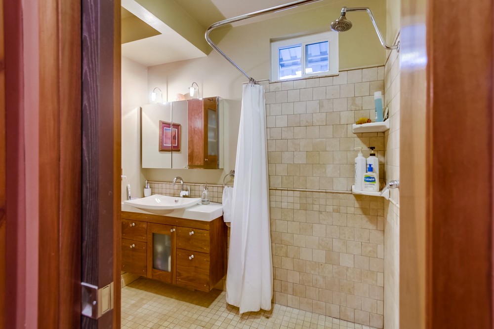 Virtual tour photo 42 of 72 for 2651 Covington Rd