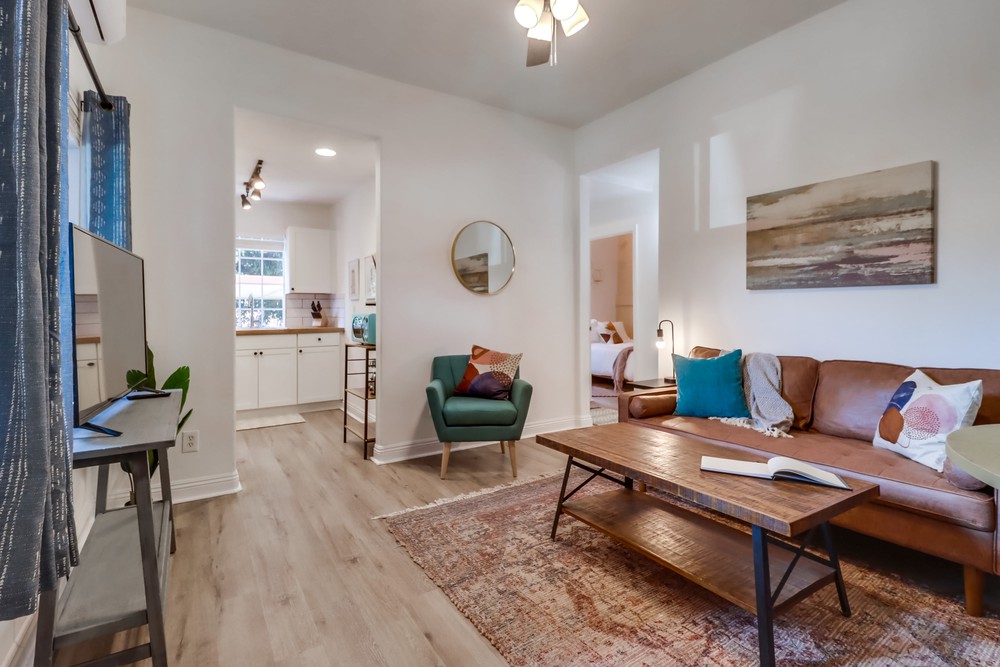 Virtual tour photo 14 of 32 for 2658 E St