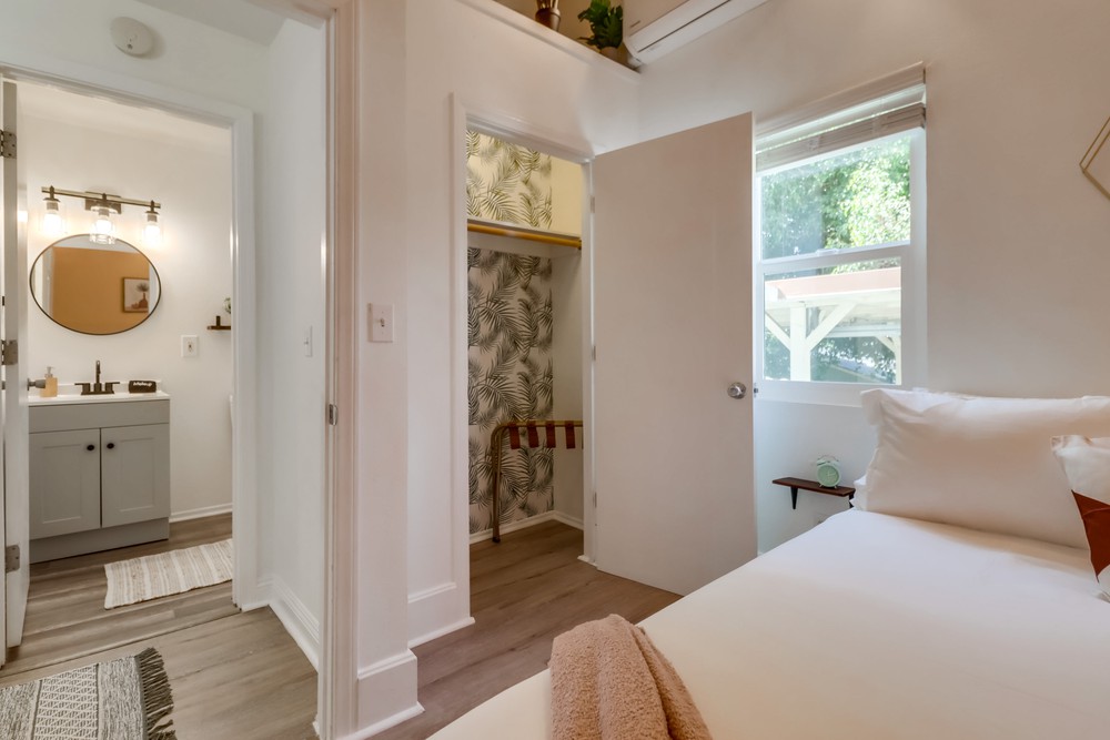 Virtual tour photo 26 of 32 for 2658 E St