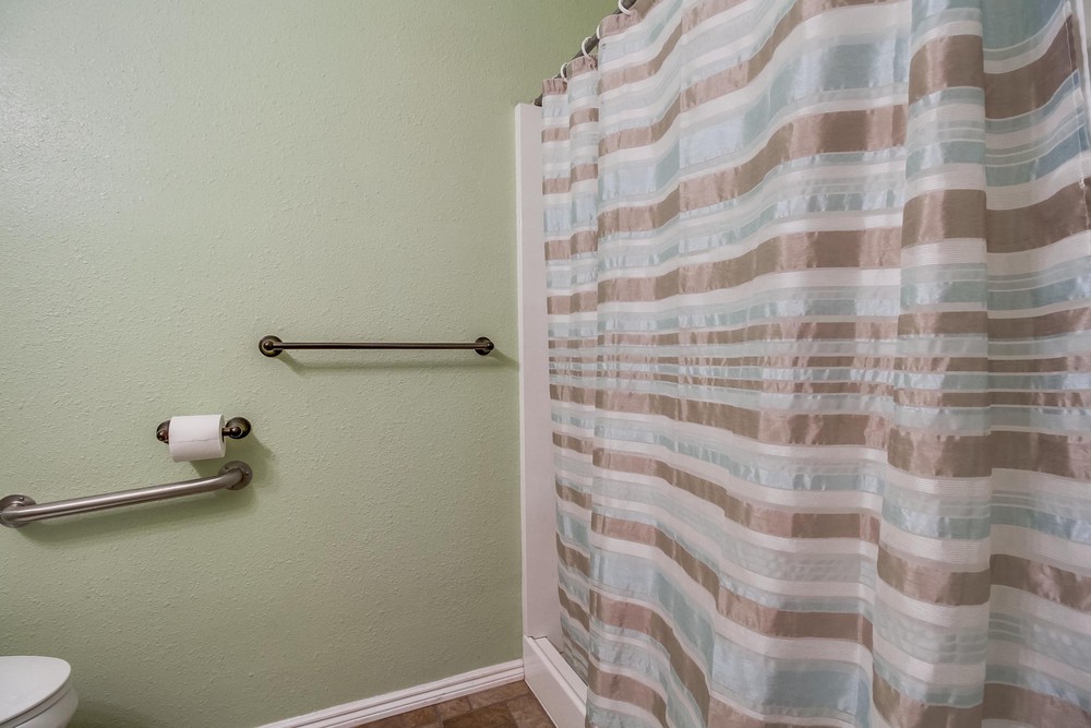 Virtual tour photo 23 of 46 for 2661 Newton Ave